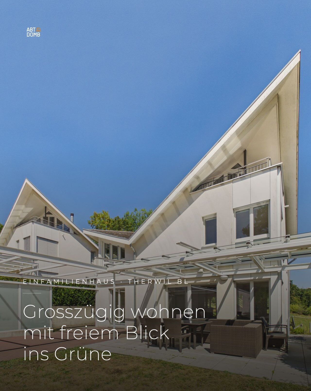 Instagram-Beitrag: Modernisiertes Einfamilienhaus in Therwil – 257 m² Wohnfläche, sechs helle Zimmer, Wellnessbereich